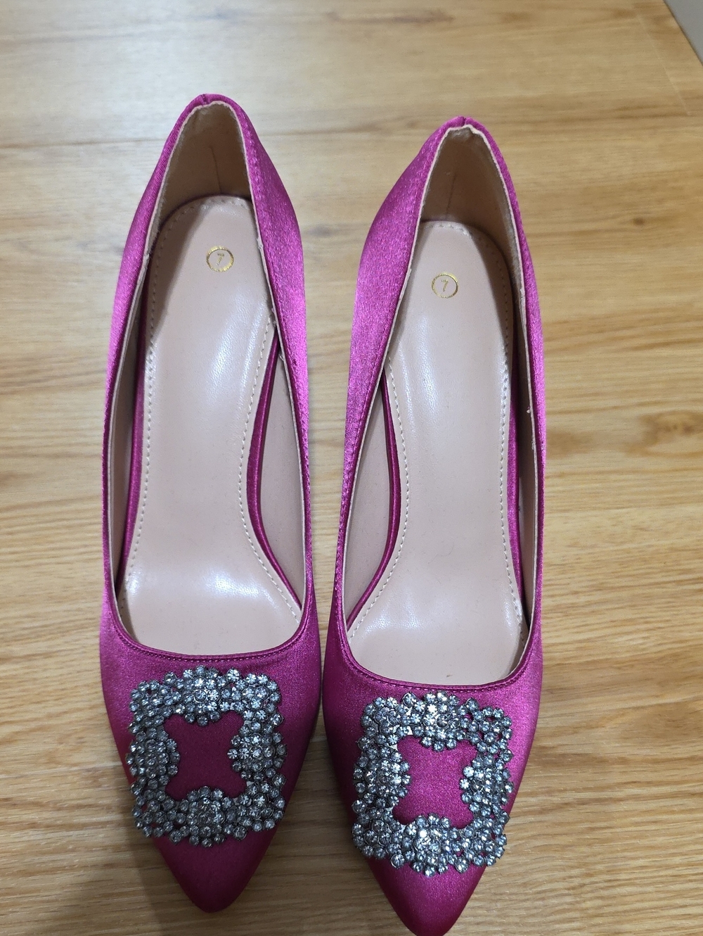 Women's Fuchsia Satin Pointed Toe Pumps with Crystal Buckle